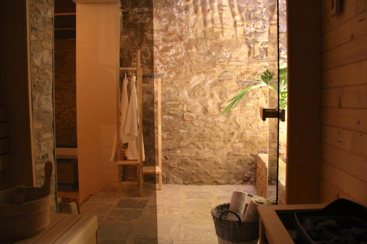 Hotel Palau Macelli & Spa Castello  D'Empuries Exterior photo